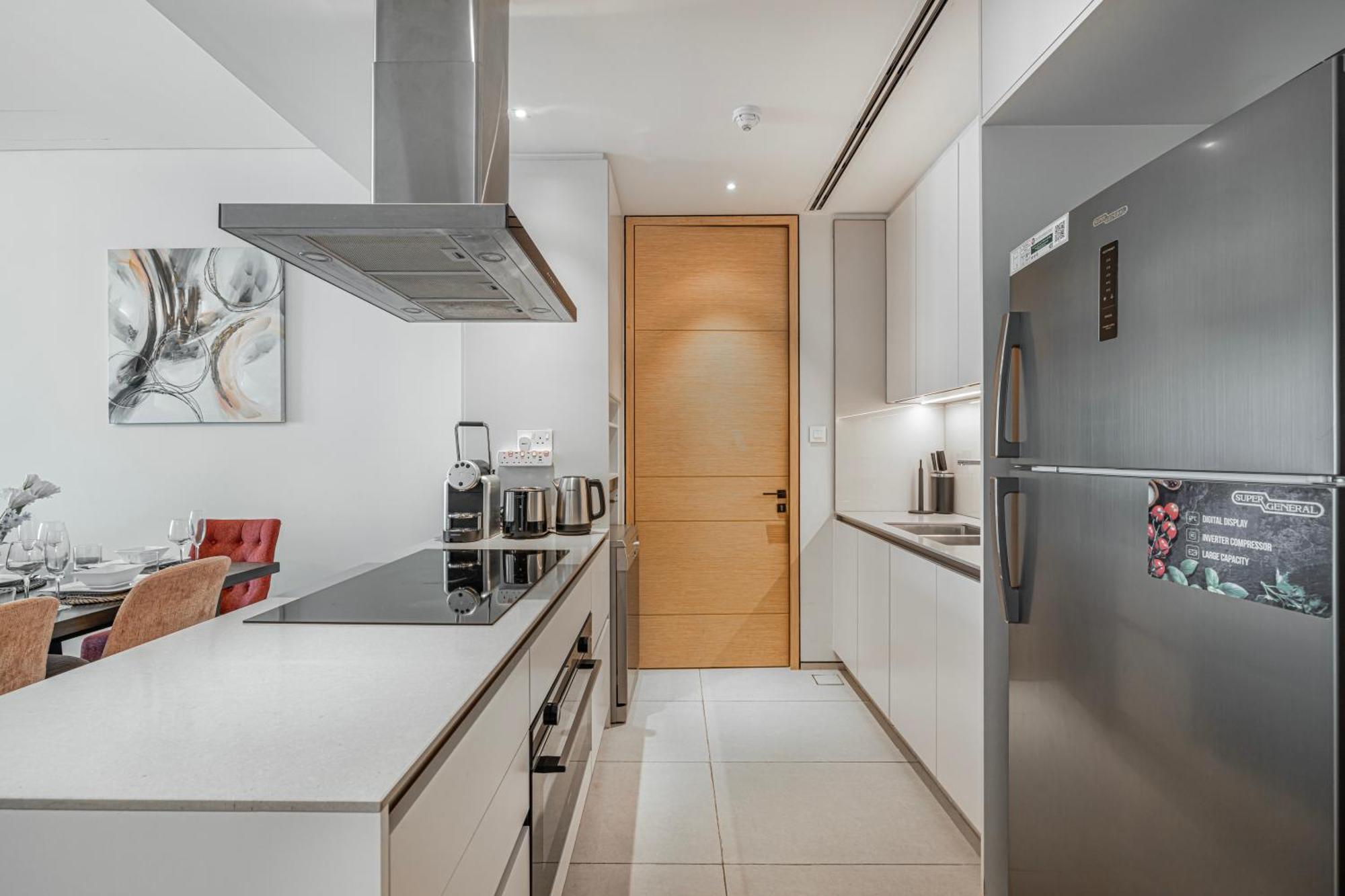 Daniels 3br Maids In Address Jbr Eye View Holiday home