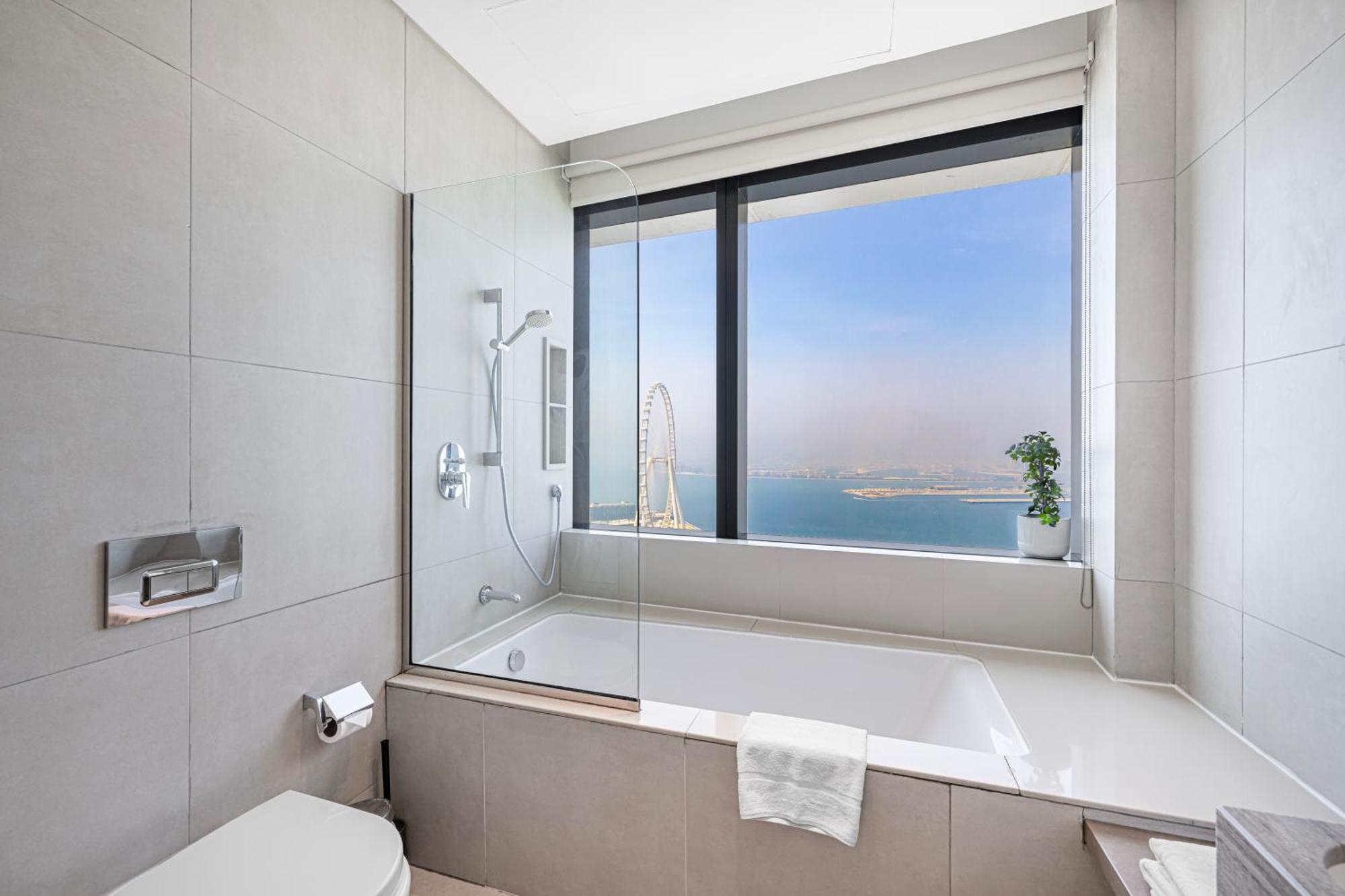 Daniels 3br Maids In Address Jbr Eye View * Dubai